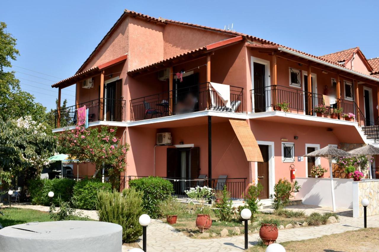 Vassilis Studio's Perivolion